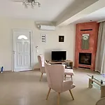 Corfu River House Semesterbostad Potamós