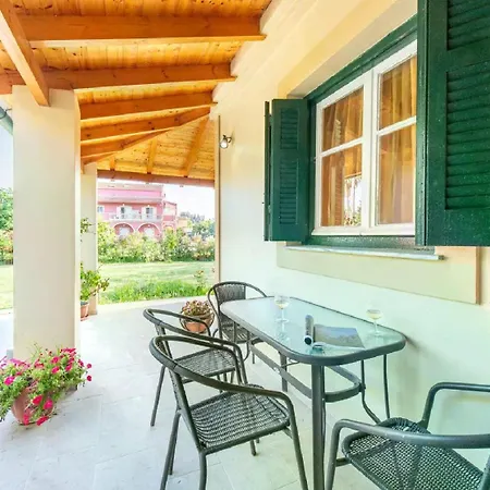 Corfu River House 度假居 *
